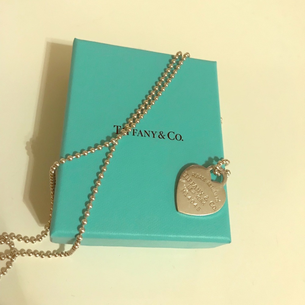 ⚡️MOVING SALE⚡️Tiffany & Co Heart Dogtag Necklace